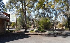 Magdala Motor Lodge & Lakeside Restaurant